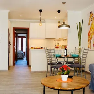  Apartment Tuent