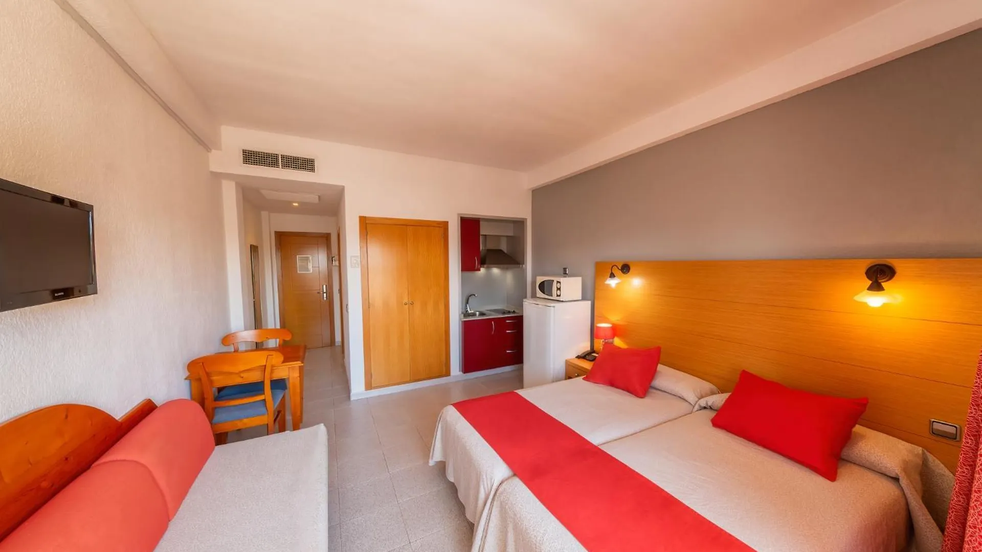 Apartment Apartamentos Isla Del Sol Can Pastilla