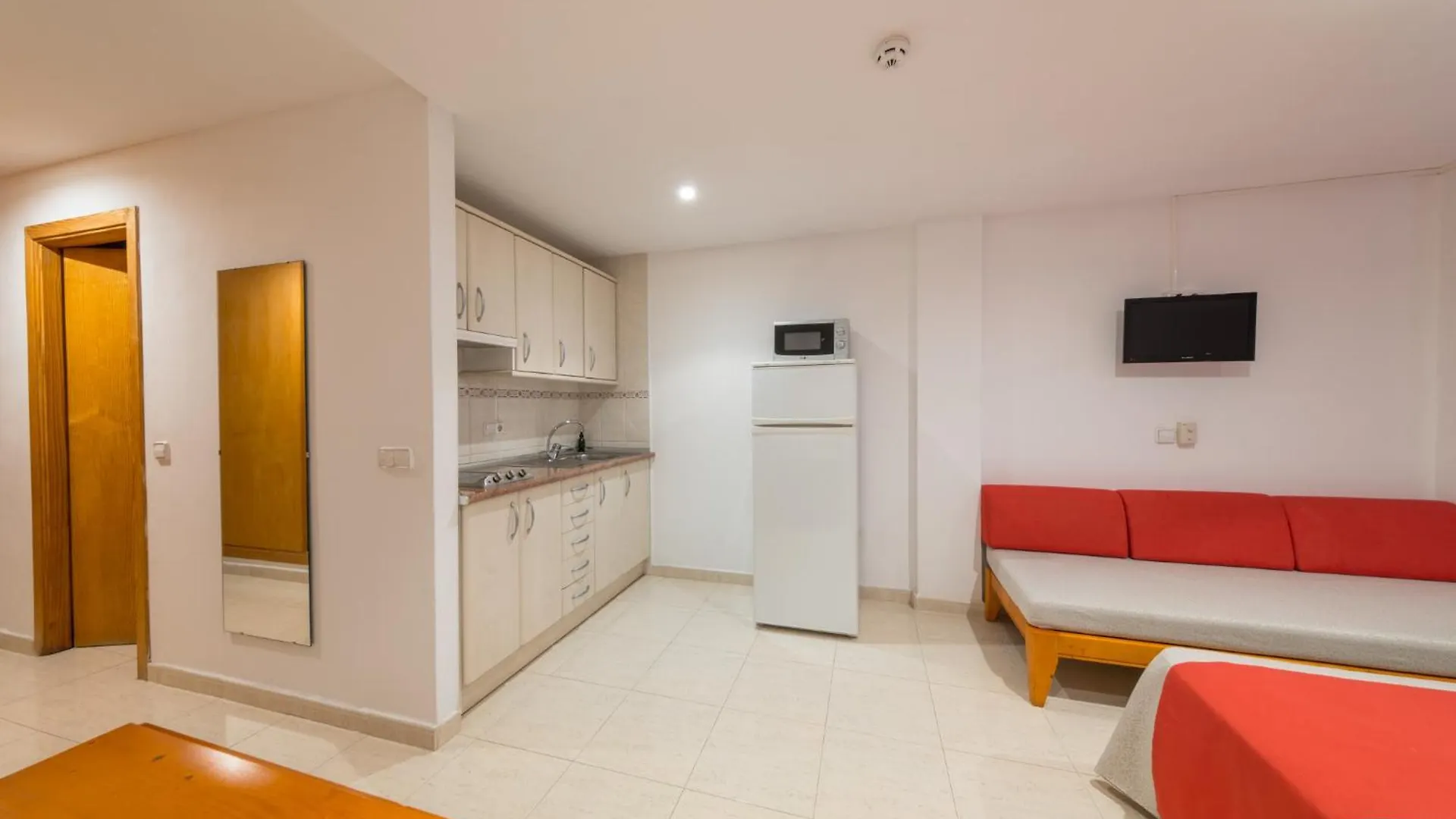 Apartment Apartamentos Isla Del Sol Can Pastilla  Spain